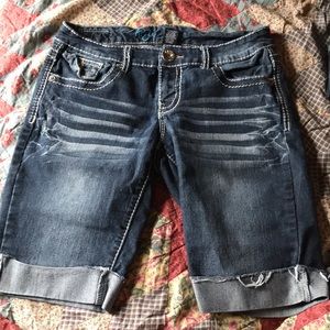 Cute jean shorts